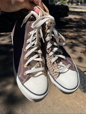 Converse Two-Tone High Top Sneakers in Brown, Cream Plaid